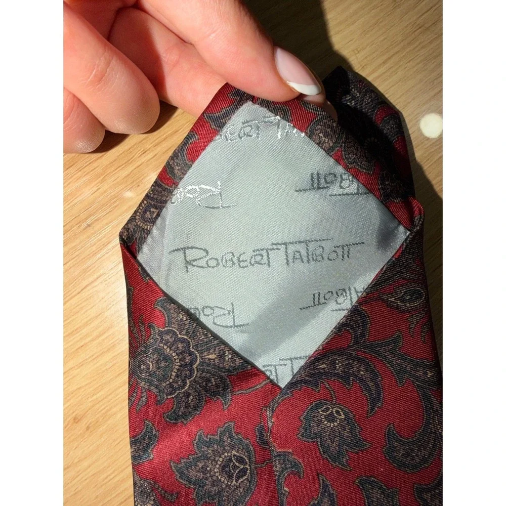 Robert Talbott for Jacobson's Mens Red Gold Paisley Floral Silk Tie Hand Sewn